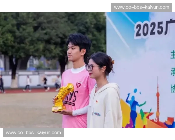 足协杯赞助：与荣耀同行，点燃绿茵新热潮